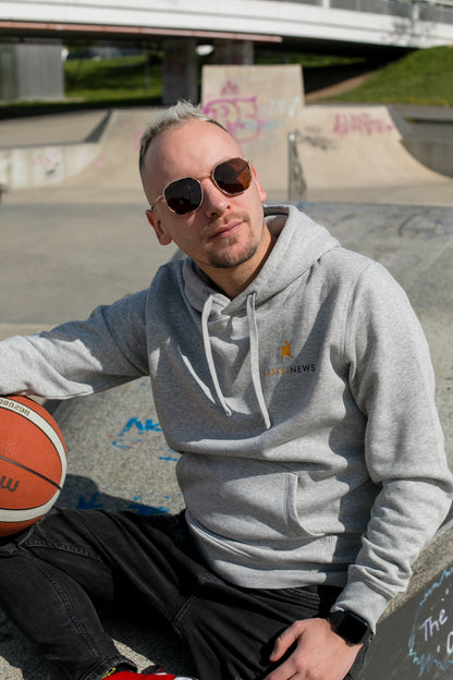 BasketNews | Džemperis su gobtuvu